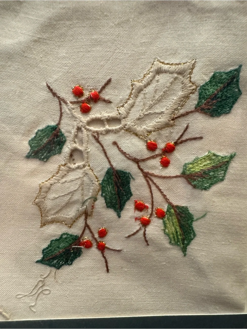 Lenox Linens White Holly Embroidered Holiday Roll Warmer